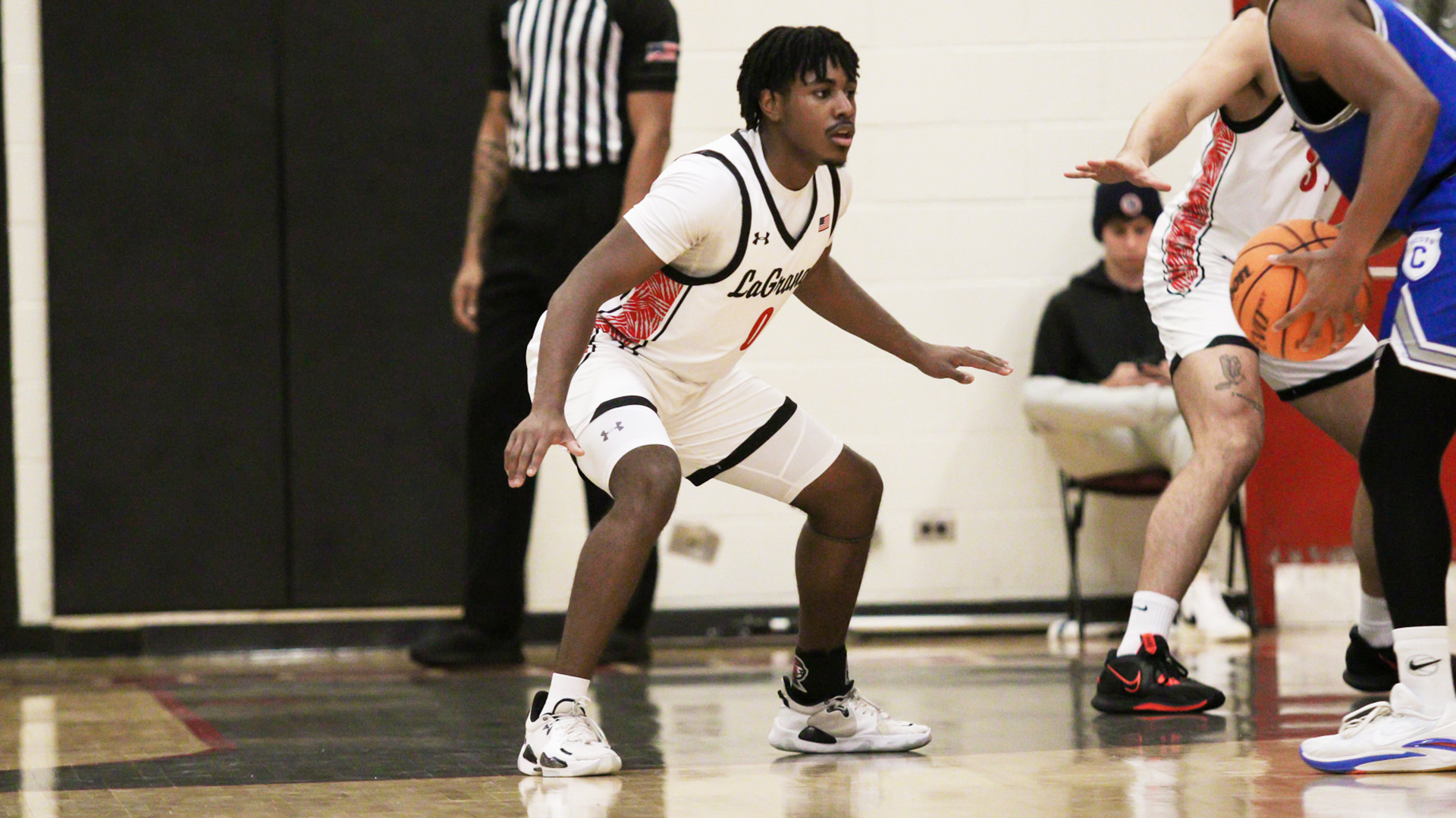 Men's basketball clashes with the Skyhawks for the Battle of Highway 29